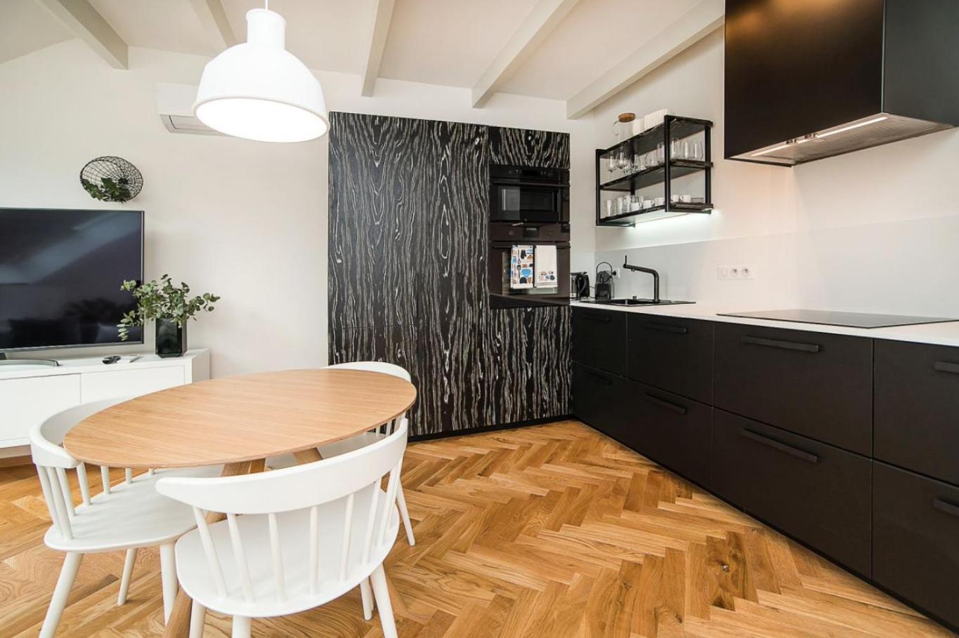 Large And Modern Apartment In The Heart Of Praga Exterior foto